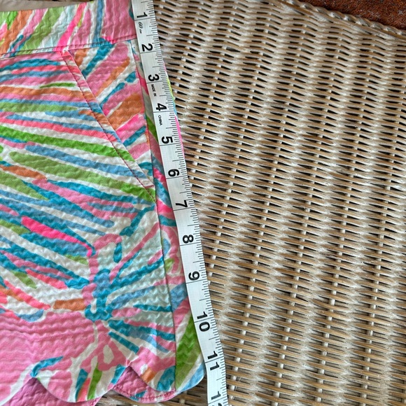 Lilly Pulitzer The Buttercup Short Pink Preppy Shellabrate Scalloped Beach - Picture 7 of 8